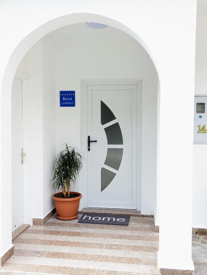 Kricin Sea Apartment Baska  Exterior photo